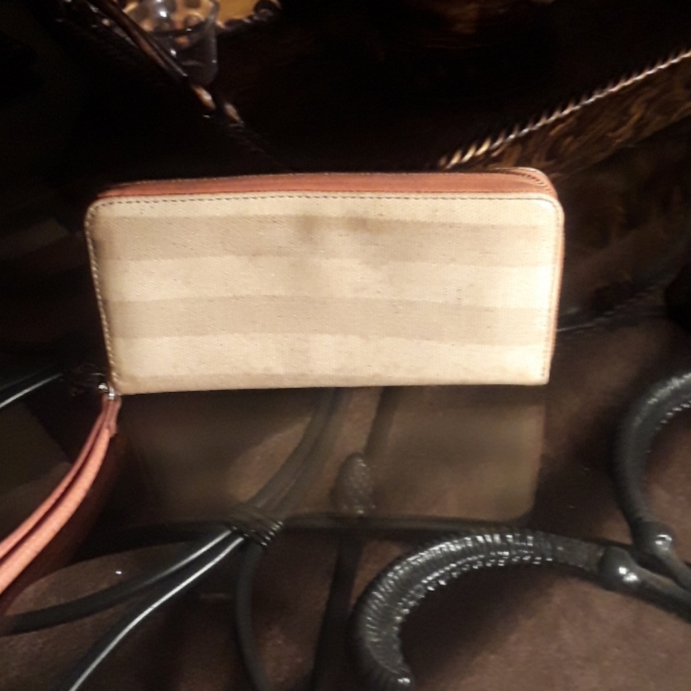 fossil wallet